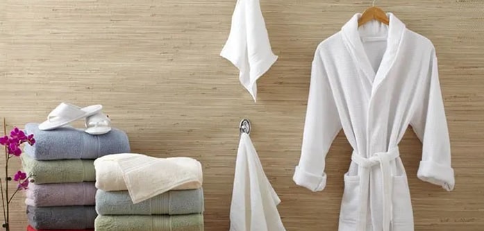 حوله های رنگارنگ از برندهای مختلف حوله های رنگارنگ از برندهای مختلف